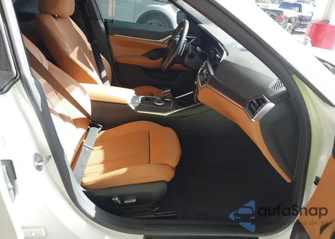 2022 BMW 430I Gran Coupe z USA, uszkodzony, nr VIN WBA63AV05NFM68694